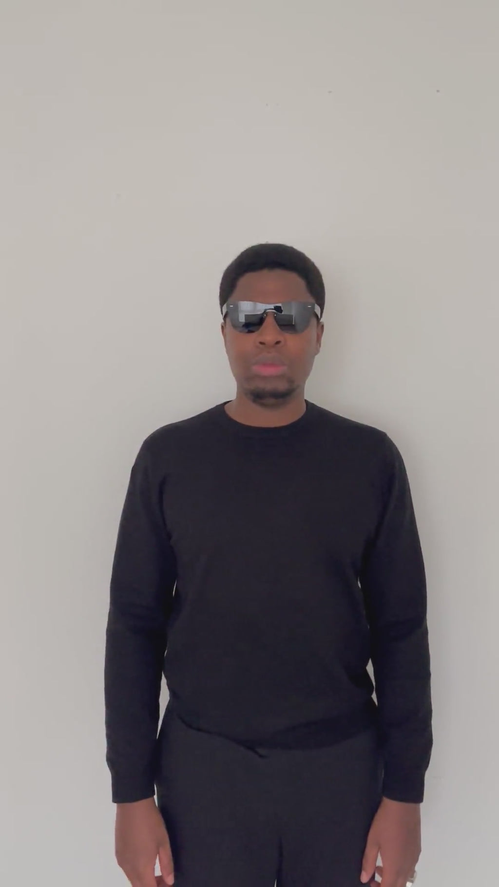 BLACK SLIM FIT CREWNECK JUMPER