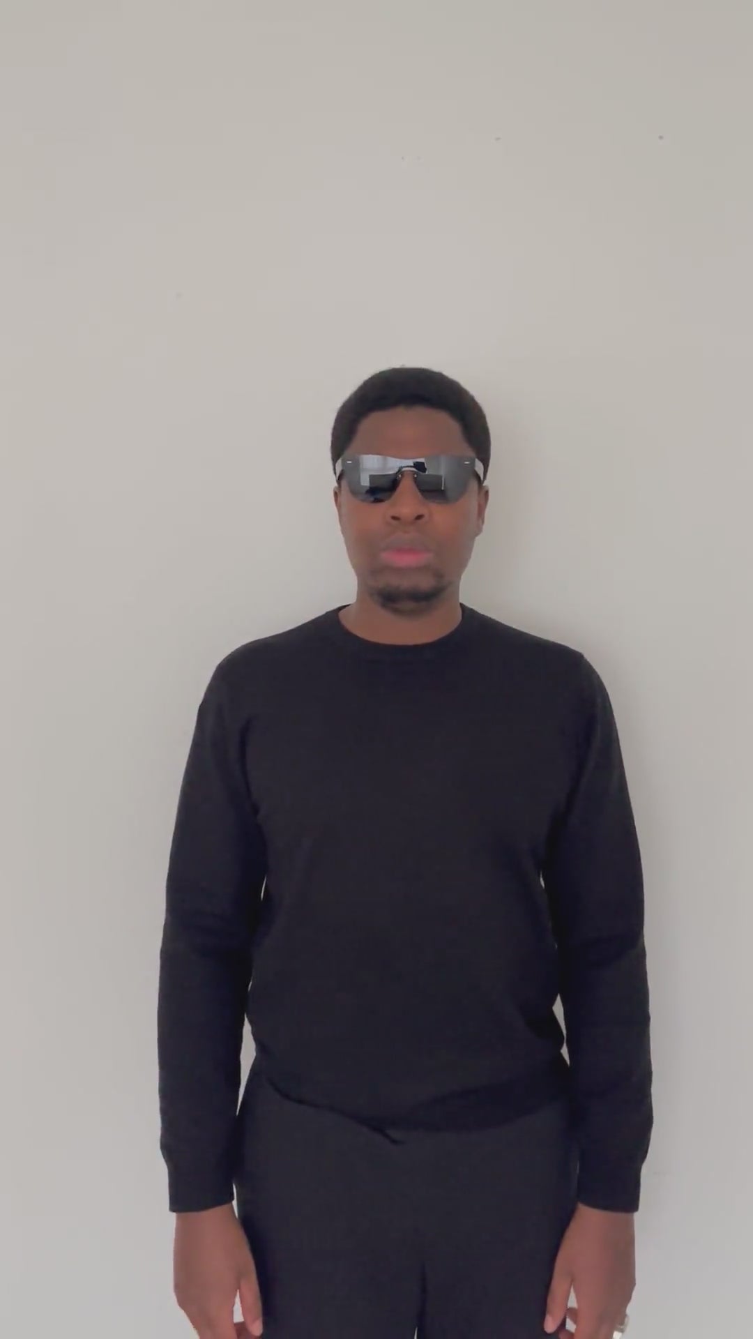 BLACK SLIM FIT CREWNECK JUMPER